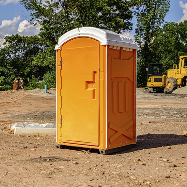 what is the maximum capacity for a single portable restroom in New London Iowa